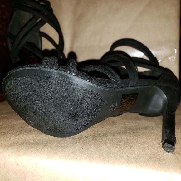 So Me High Heels - Picture 3 of 3